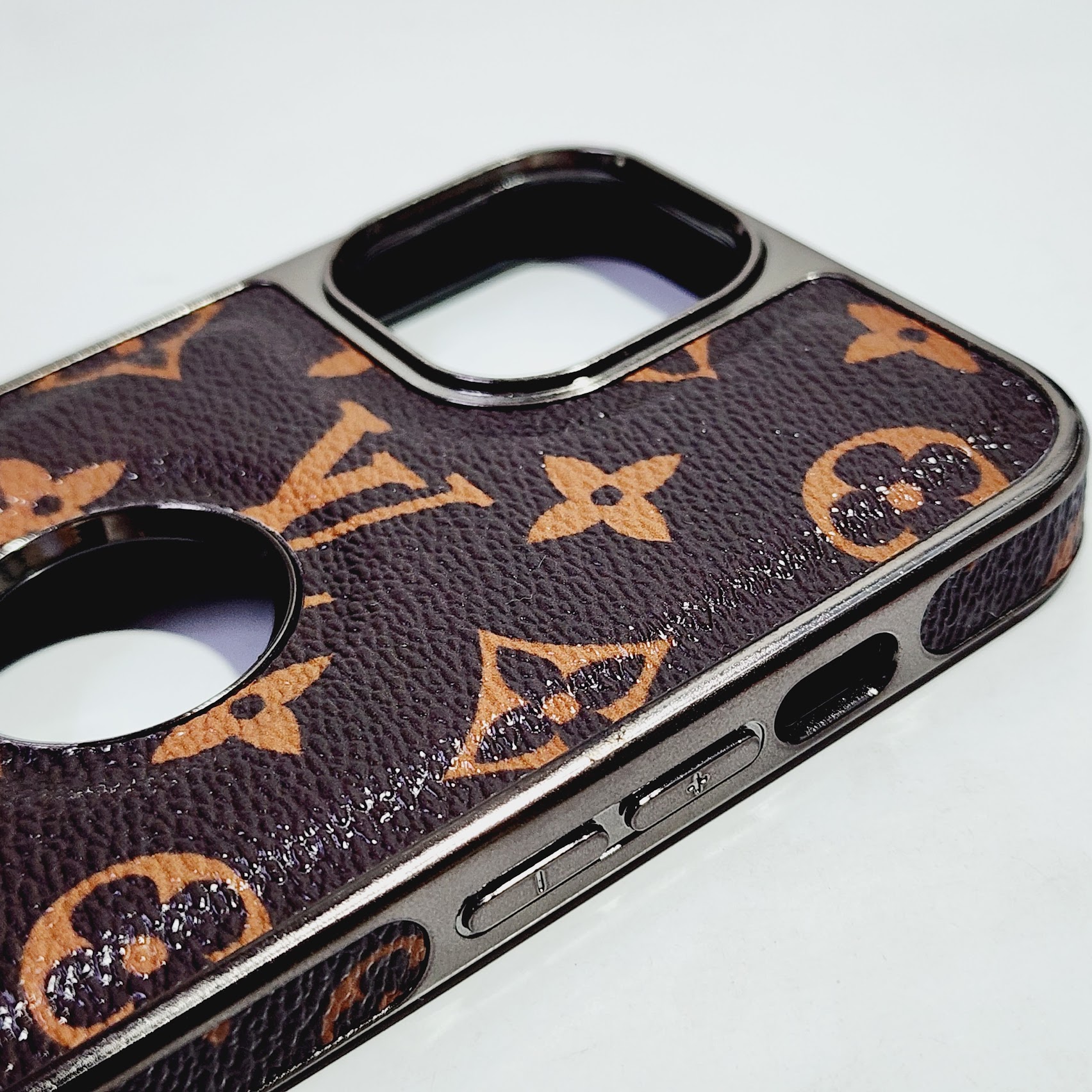 lv cases for iphone 14 pro