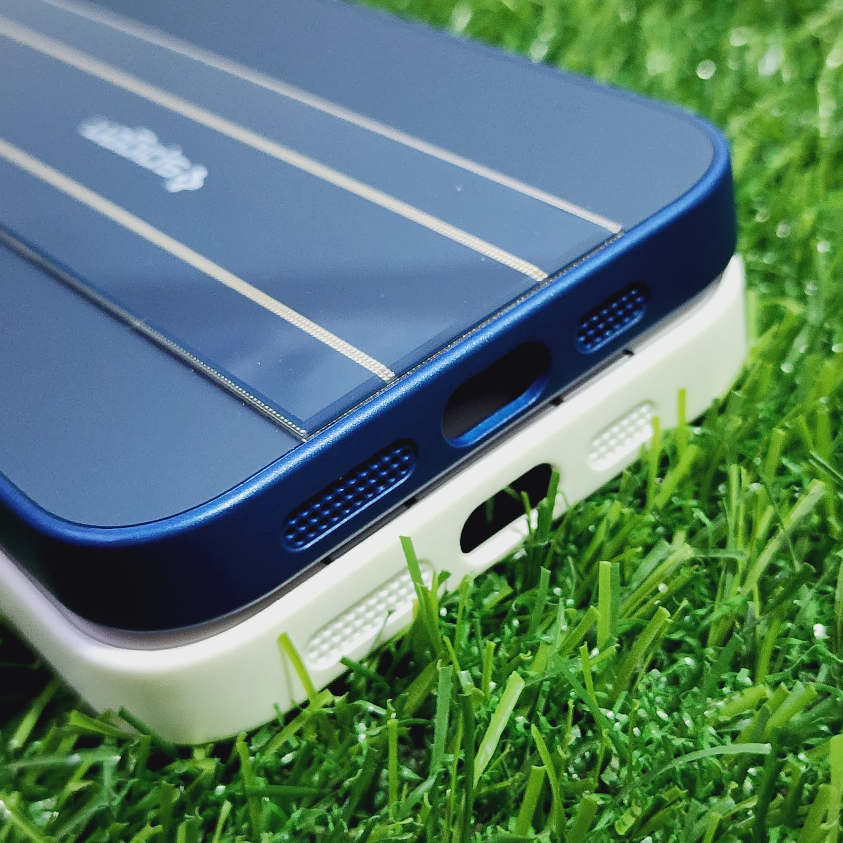 iPhone 14 & 13 Spigen Premium Glass Back Cover BT Limited Edition Store