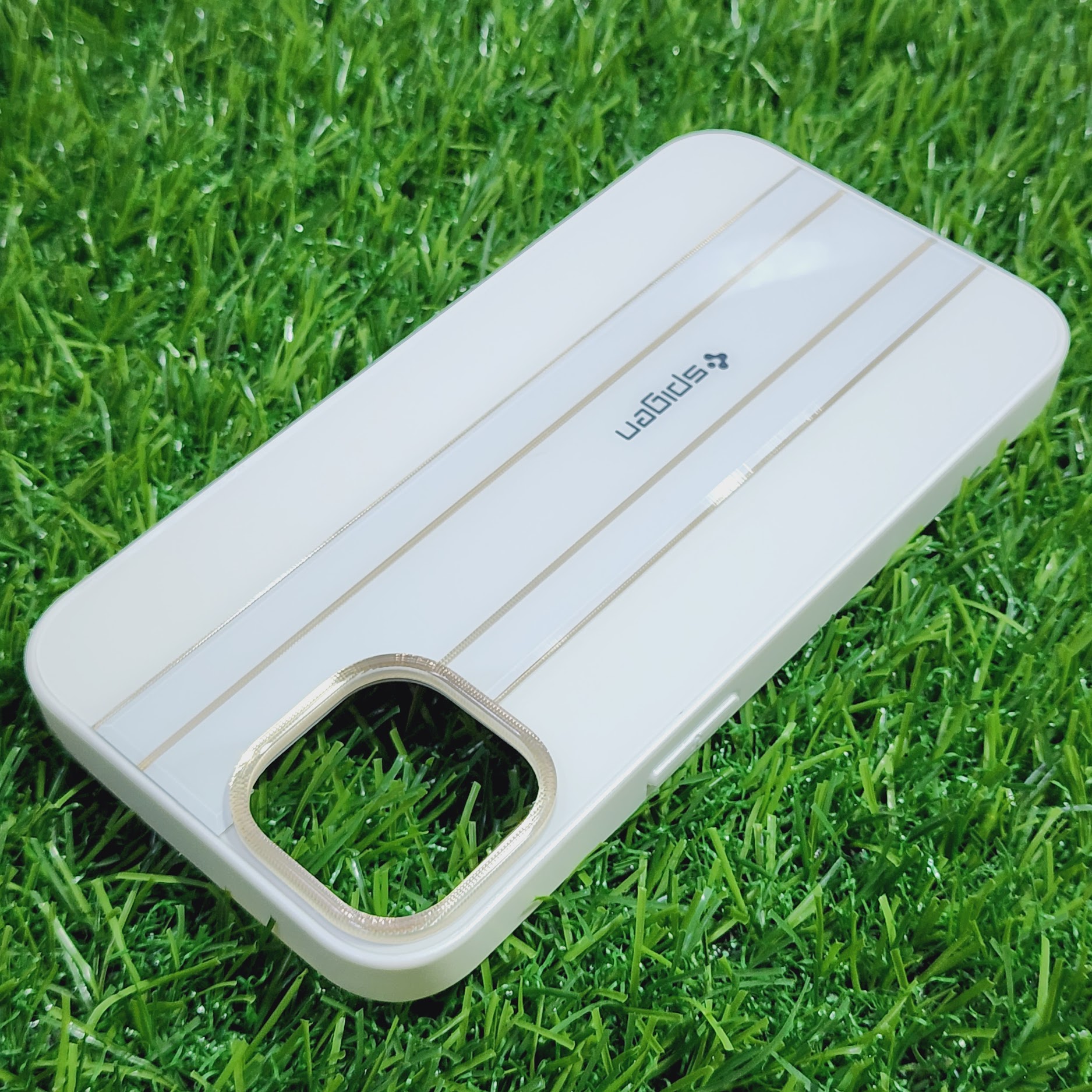 iPhone 14 & 13 Spigen Premium Glass Back Cover BT Limited Edition Store